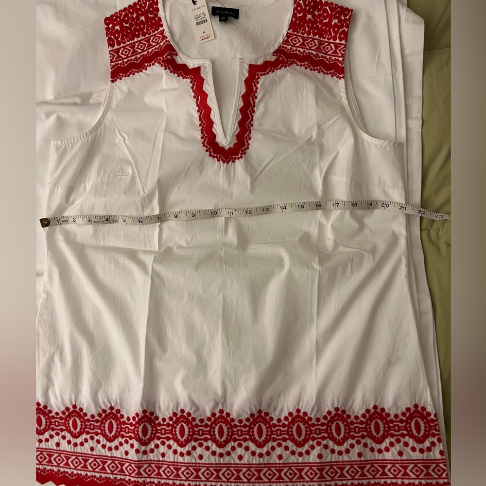 Talbots women’s blouse with embroidery. - Picture 7 of 8